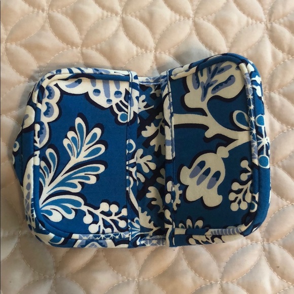 Vera Bradley Blue Lagoon magnetic card case - Picture 2 of 2